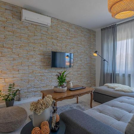 Premium 100M2 Sea View Apartment Liznjan Luaran gambar