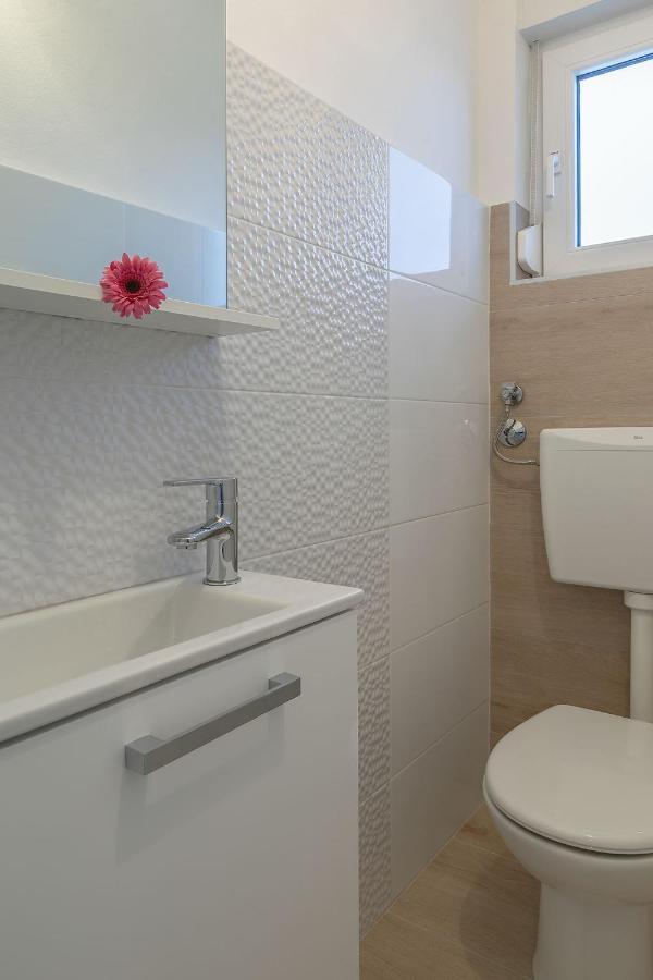Premium 100M2 Sea View Apartment Liznjan Luaran gambar