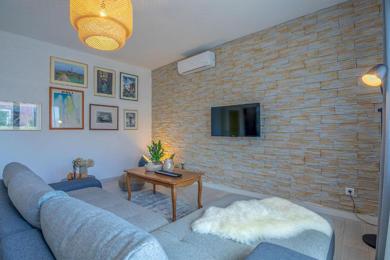 Premium 100M2 Sea View Apartment Liznjan Luaran gambar